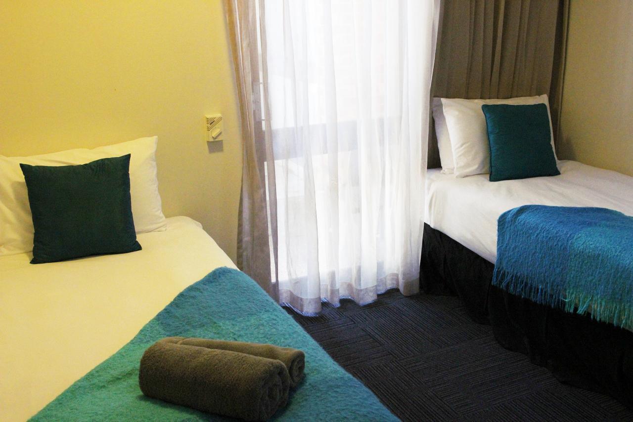 Henry'S Quirindi Hotel Exterior photo
